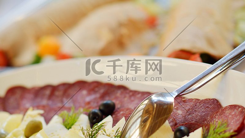 企业食堂食材配送，与传统采购效率如何比拼？**